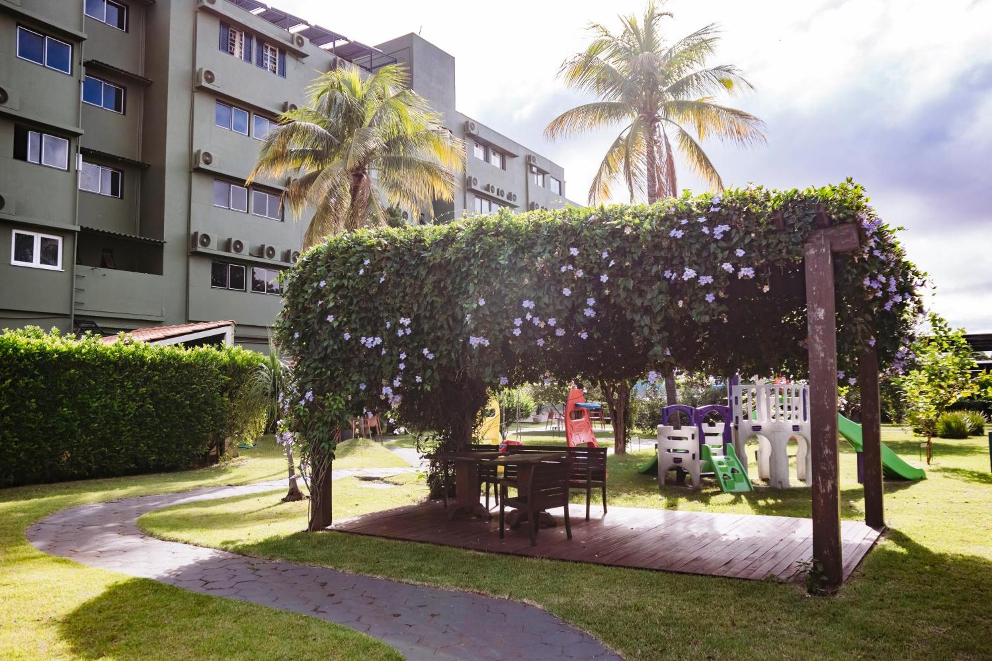 Hotel Vale Verde กัมโปกรันเด ภายนอก รูปภาพ