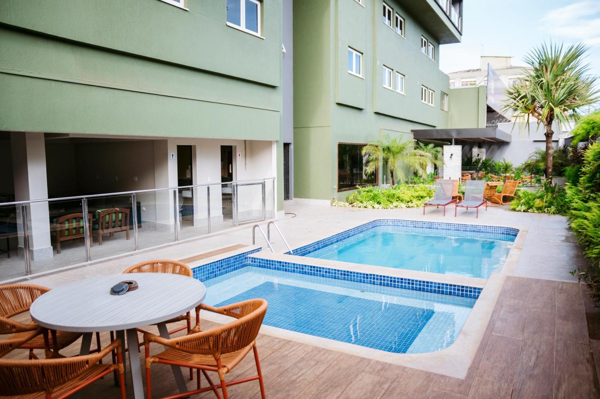 Hotel Vale Verde กัมโปกรันเด ภายนอก รูปภาพ