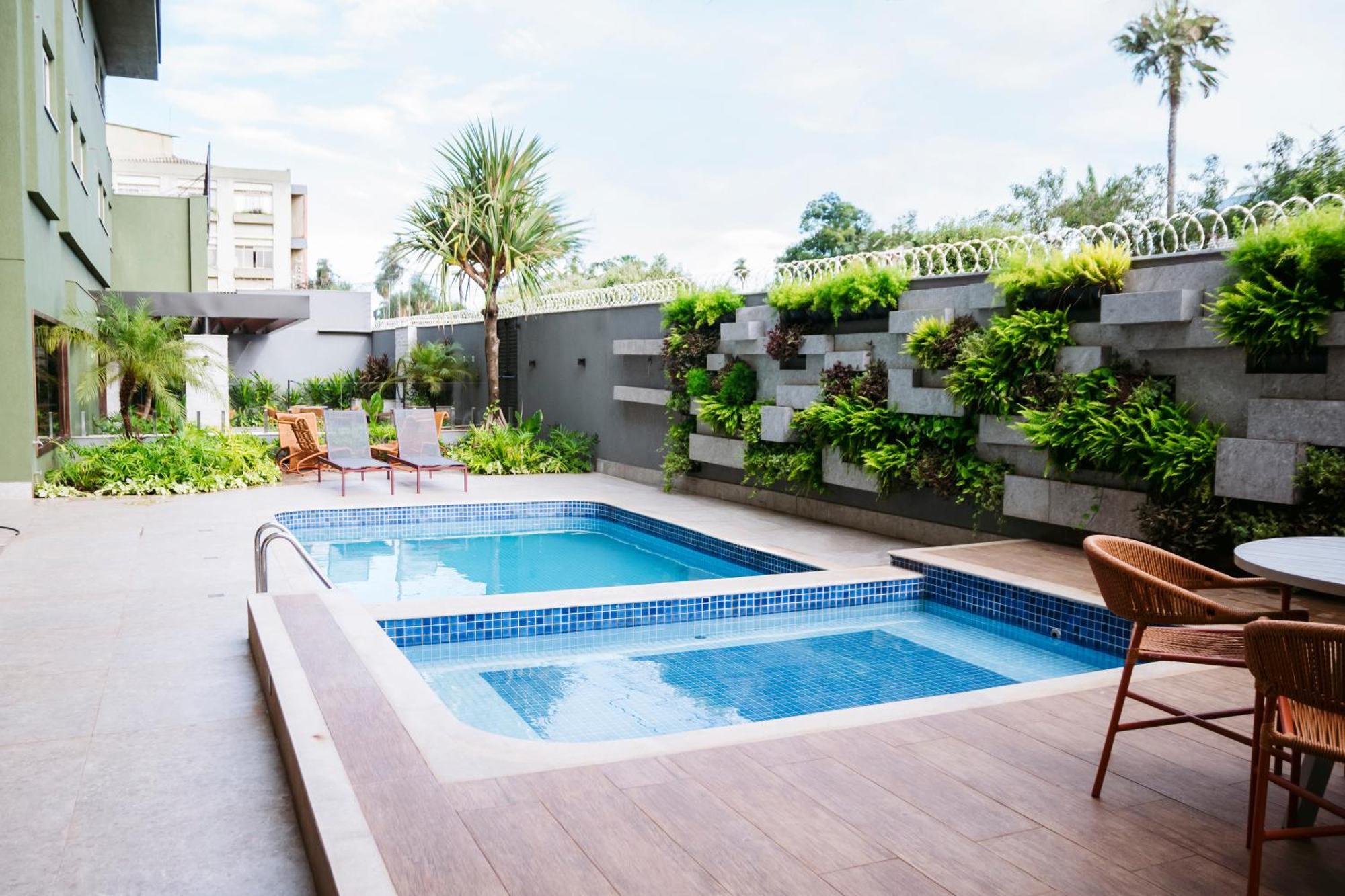 Hotel Vale Verde กัมโปกรันเด ภายนอก รูปภาพ