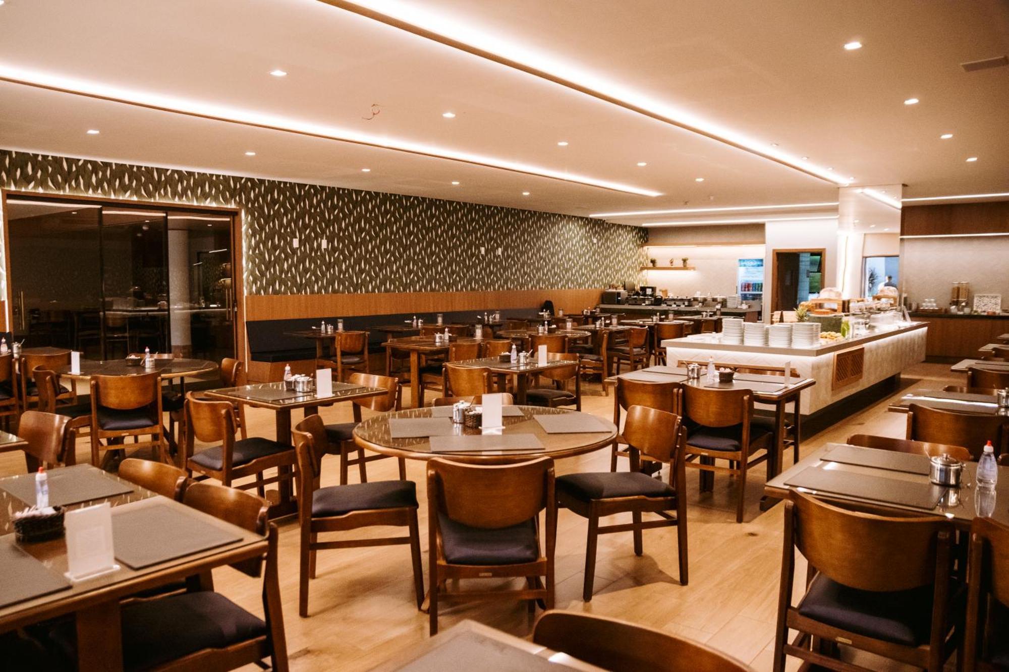 Hotel Vale Verde กัมโปกรันเด ภายนอก รูปภาพ