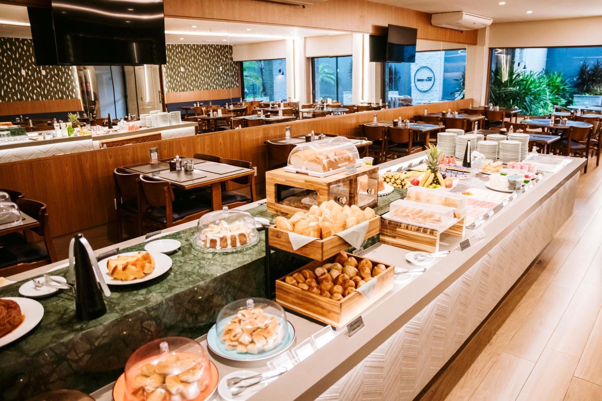 Hotel Vale Verde กัมโปกรันเด ภายนอก รูปภาพ