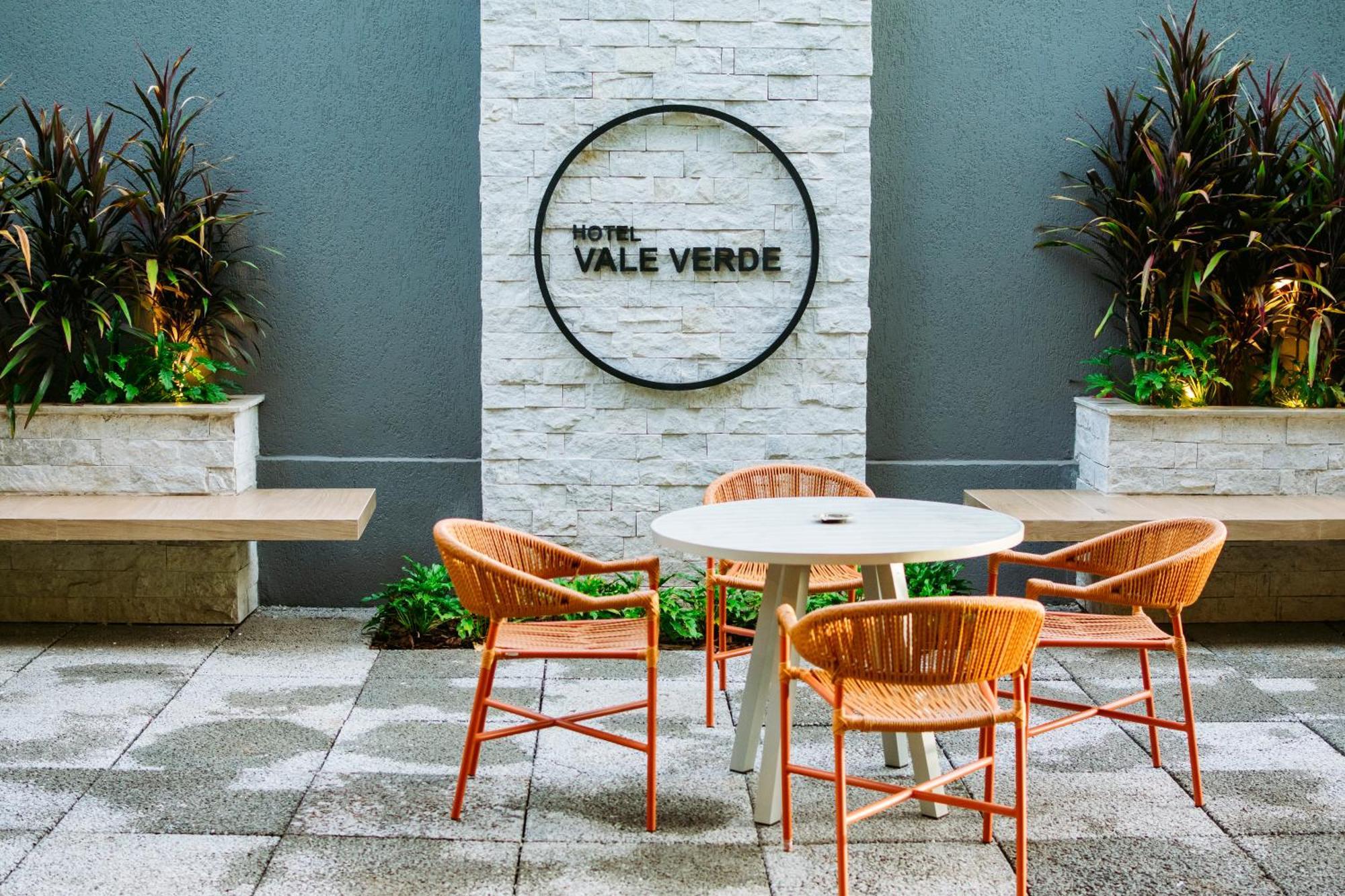 Hotel Vale Verde กัมโปกรันเด ภายนอก รูปภาพ